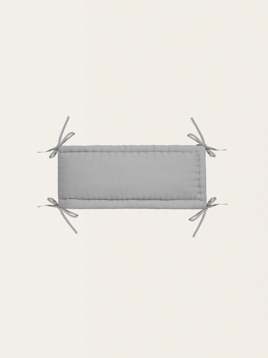 Quilted linen cot bumper