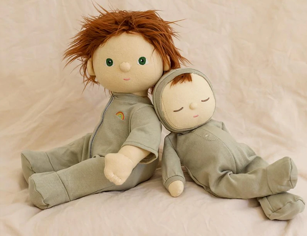 Erste Puppe für ein Mädchen oder einen Jungen – welche soll man wählen?