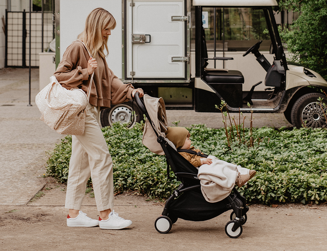 Dziecko wożone w spacerówce. Od kiedy spacerówka dla dziecka?
