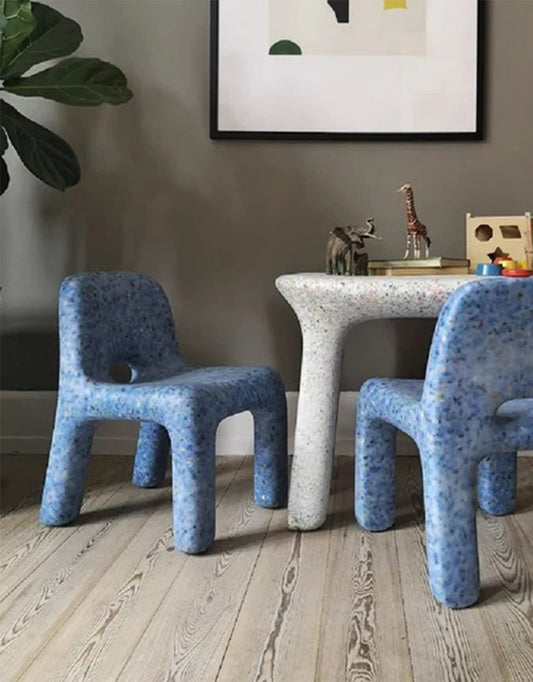 Luisa children's table