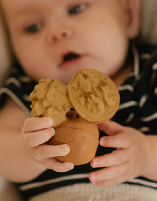 Hevea rubber teether