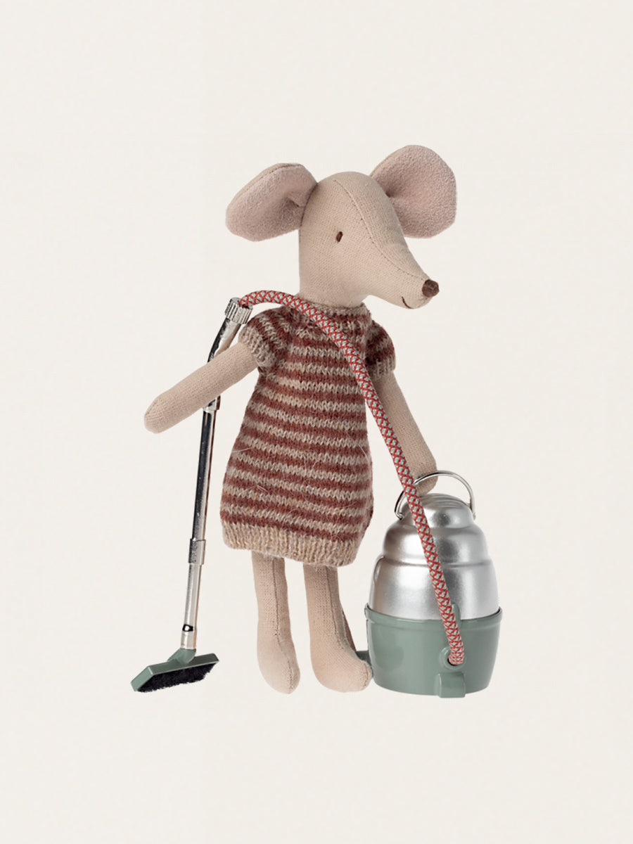 Miniature vacuum cleaner for mice and bunnies