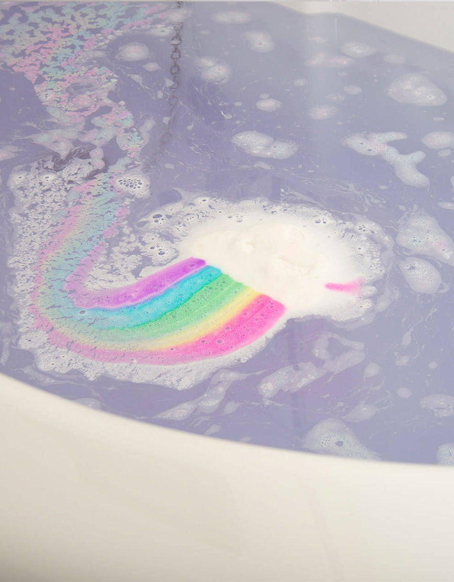 Regenbogenwolken zum Baden