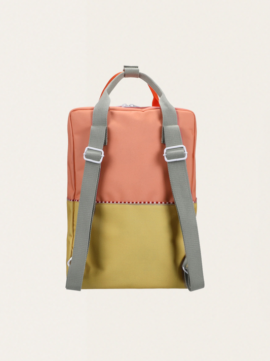 Großer Kinderrucksack von Wonders, Korallenrosa + Schilfgrün