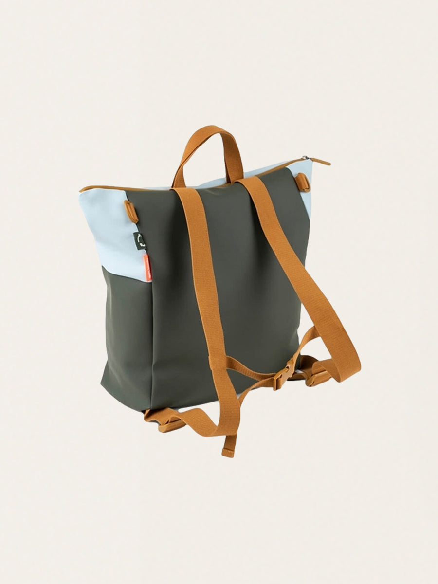 Multifunktionaler Rucksack mit Wickeltisch