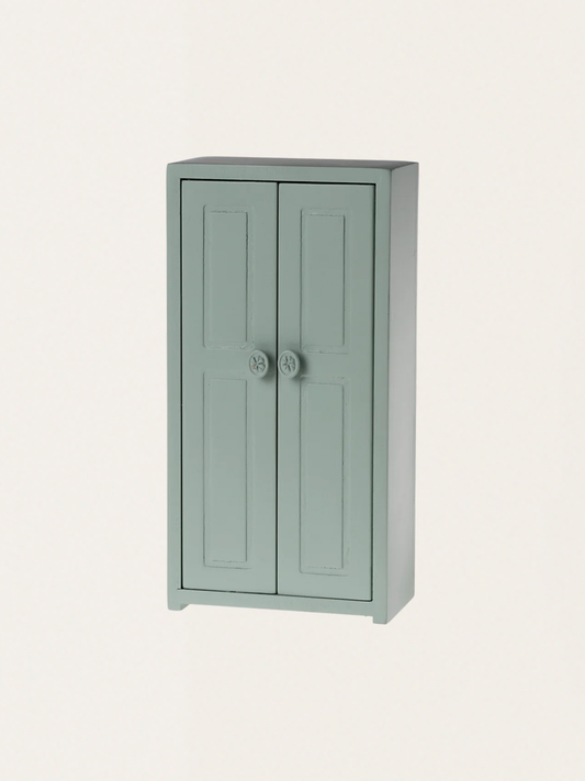 Garderobe für das Mäusehaus