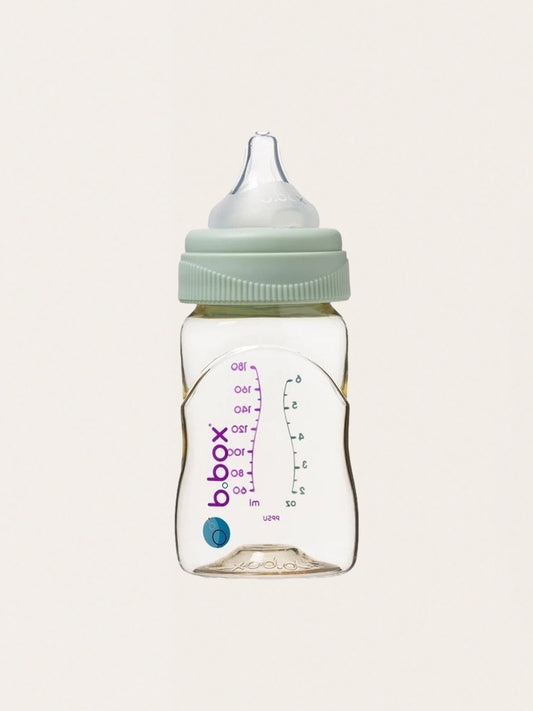 Babyflasche mit Sauger