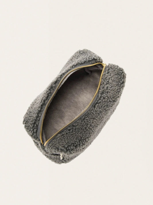 Praktyczna kosmetyczka Teddy pouch
