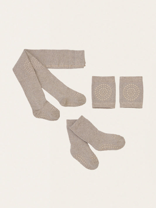 A set of accessories for learning to crawl and walk