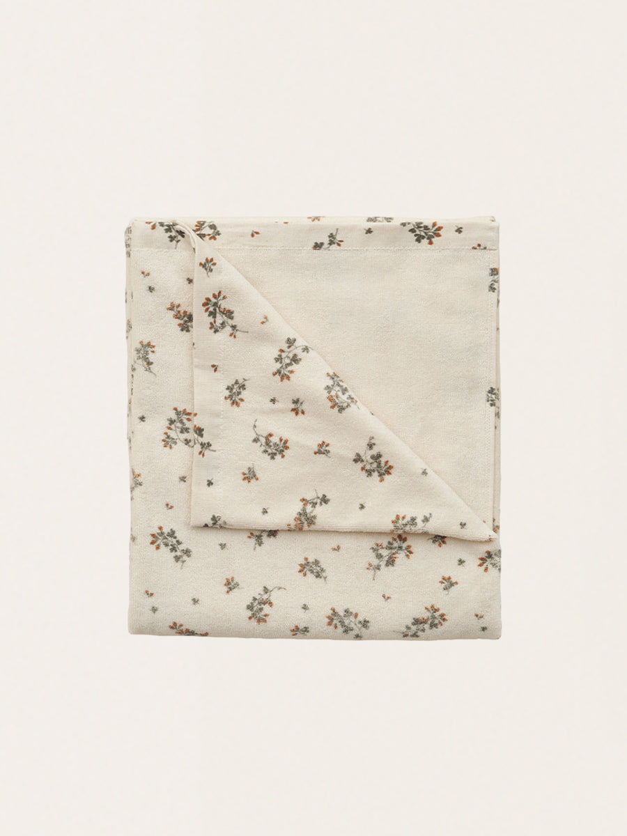 Large bath towel made of certified cotton