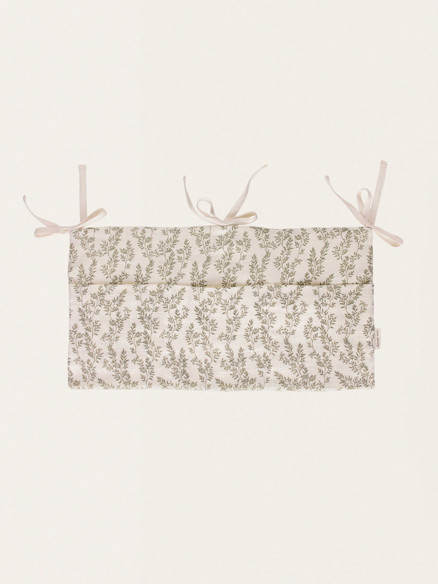 Muslin crib organizer