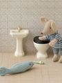 Waschbecken im Badezimmer für das Mäusehaus