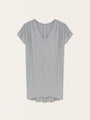 Breastfeeding-friendly maternity shirt