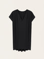 Breastfeeding-friendly maternity shirt