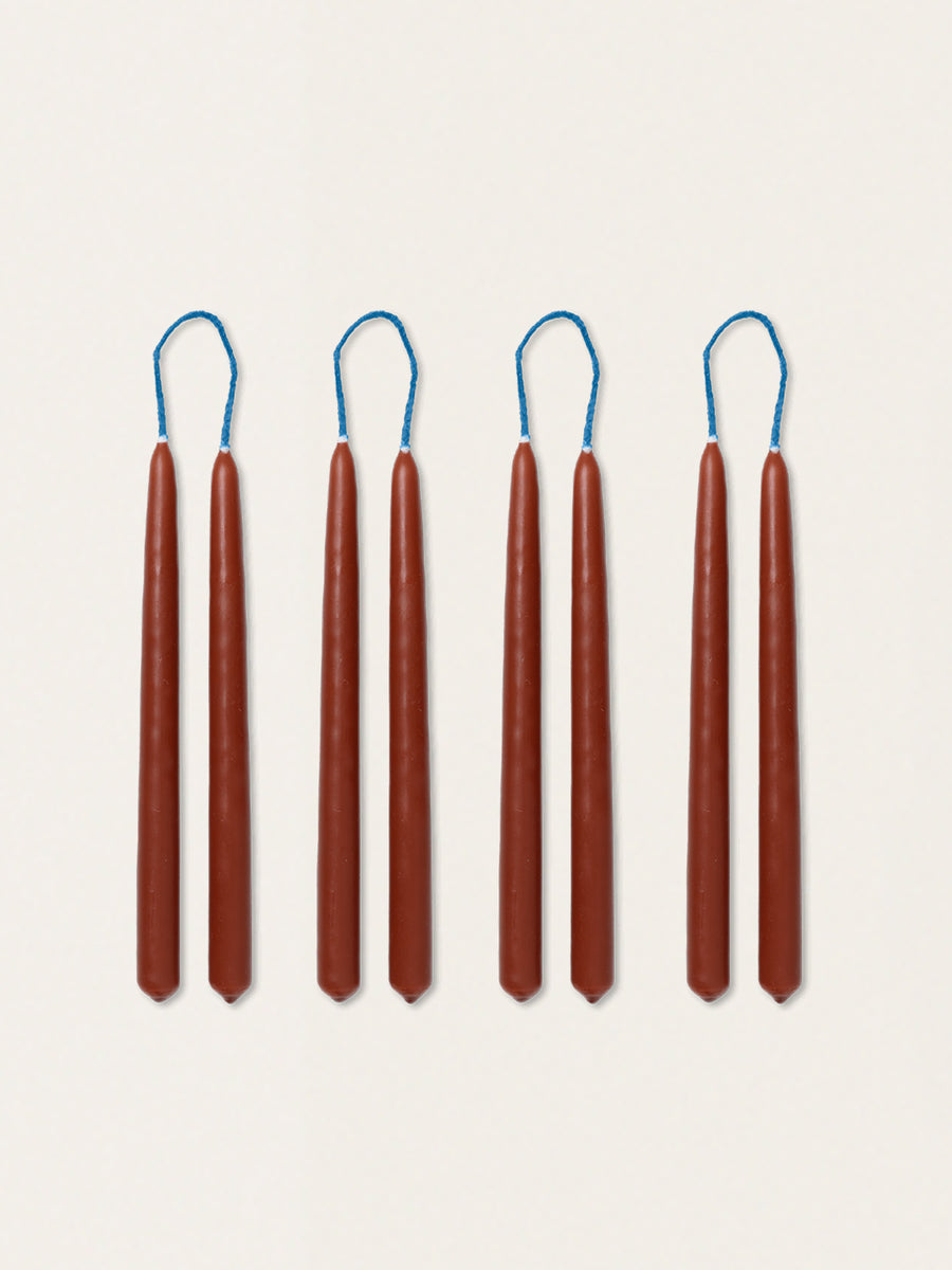 Set of 8 candles with colored wicks
