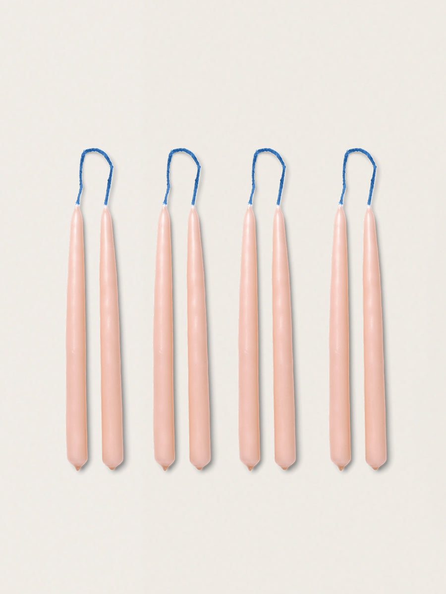 Set of 8 candles with colored wicks