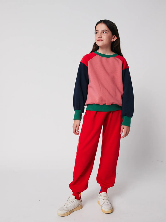 Kids Curve Bobo wählt rote Jogginghosen