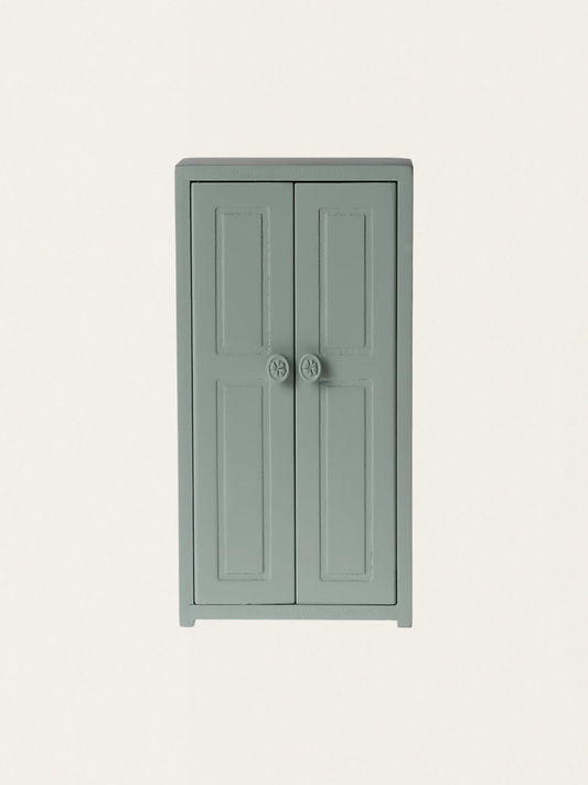 Garderobe für das Mäusehaus