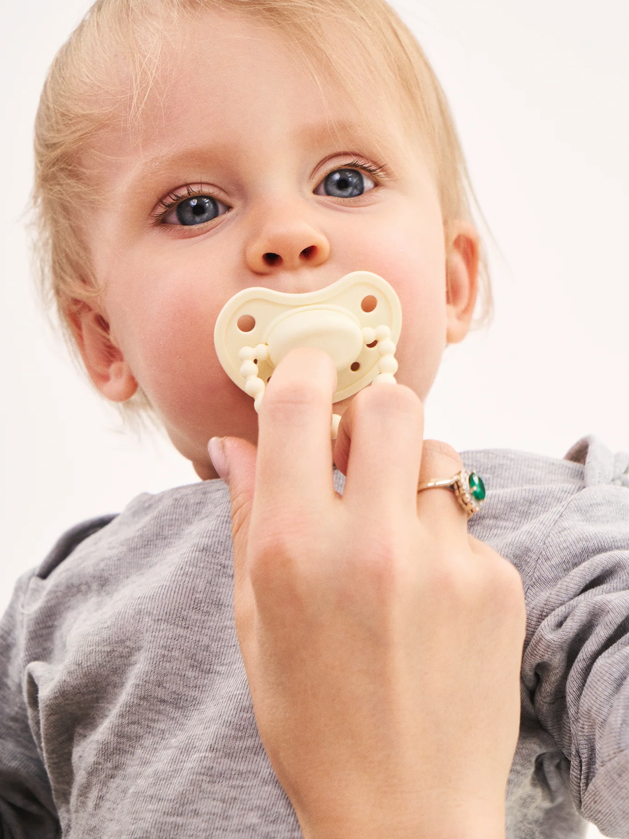 Luu Kids Positioning Pacifier