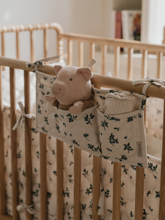 Babybett-Organizer aus blaubeerfarbenem Satin