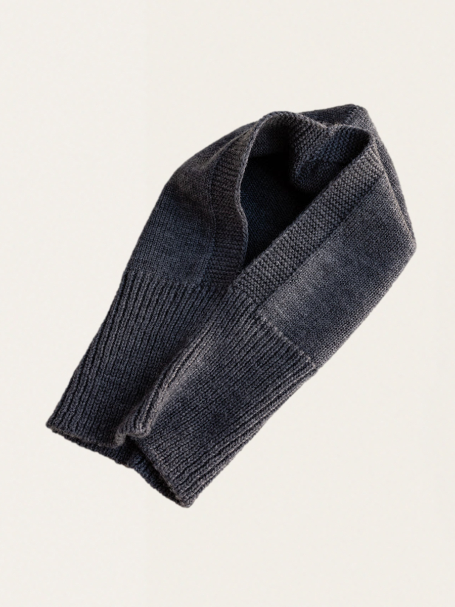Seamless balaclava made of Italian merino wool