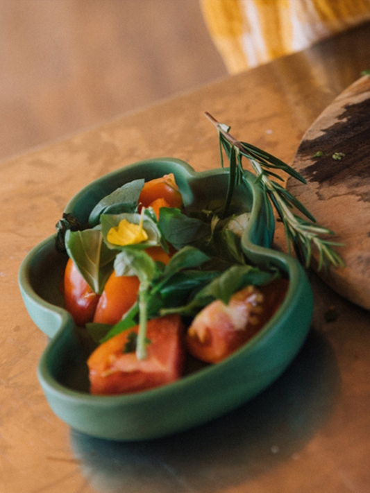 Wooden plate with Kale spoon