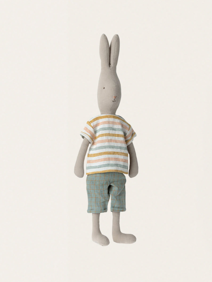 Bunny cuddly toy size 4