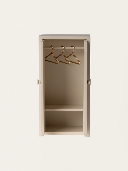 Garderobe für das Mäusehaus