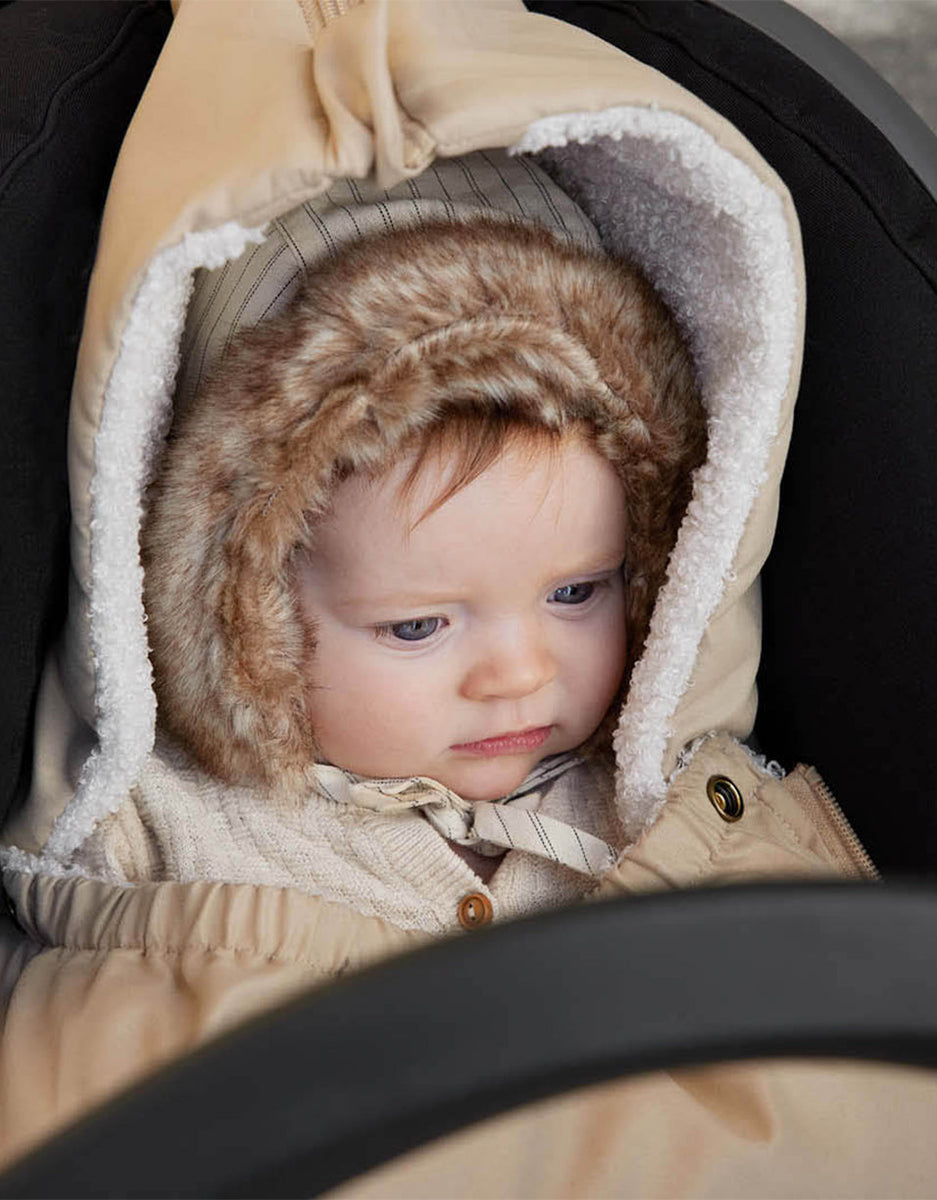 Warmer Fußsack für den Pure Khaki Autositz