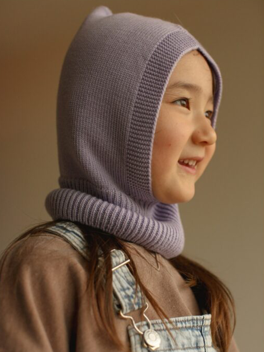 Seamless balaclava made of Italian merino wool