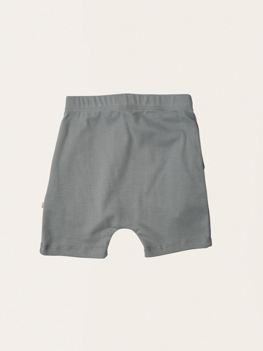 Hellblaue Baumwollshorts