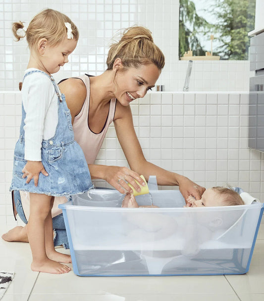Faltbare Babybadewanne mit Flexi Bath Bundle-Einsatz