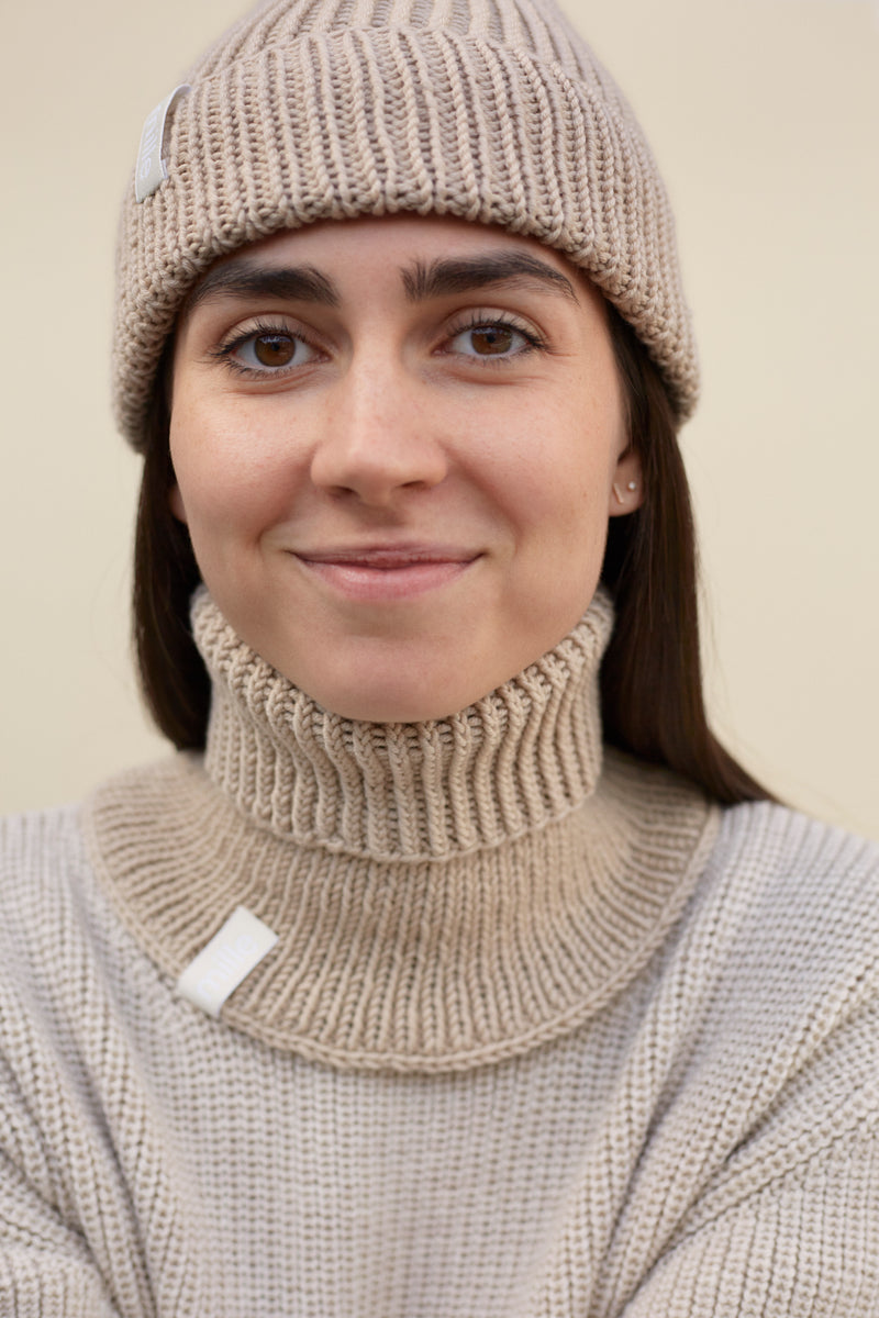 A chunky merino wool scarf