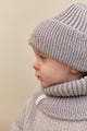 A chunky merino wool scarf