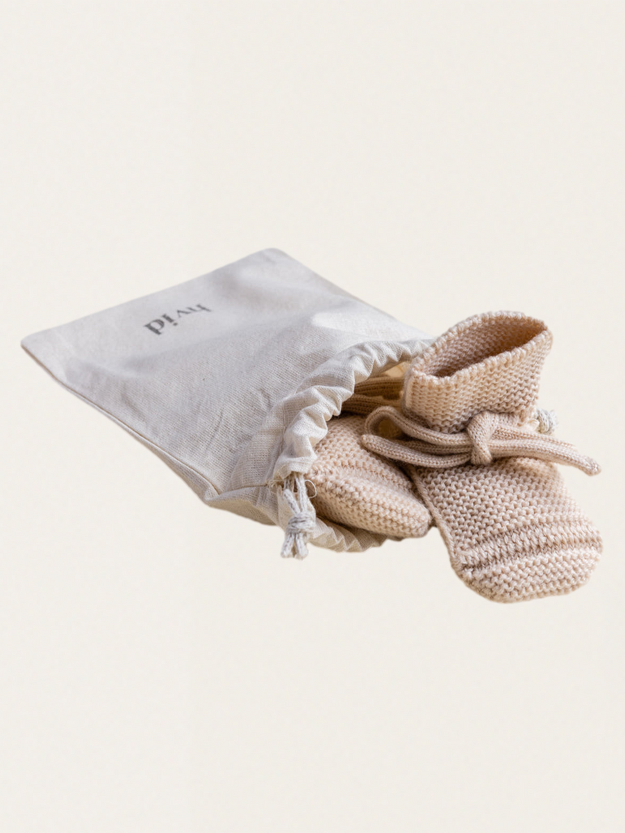 Warm boots made of Italian merino wool