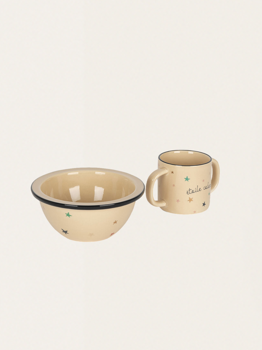 Zestaw ceramicznych naczyń