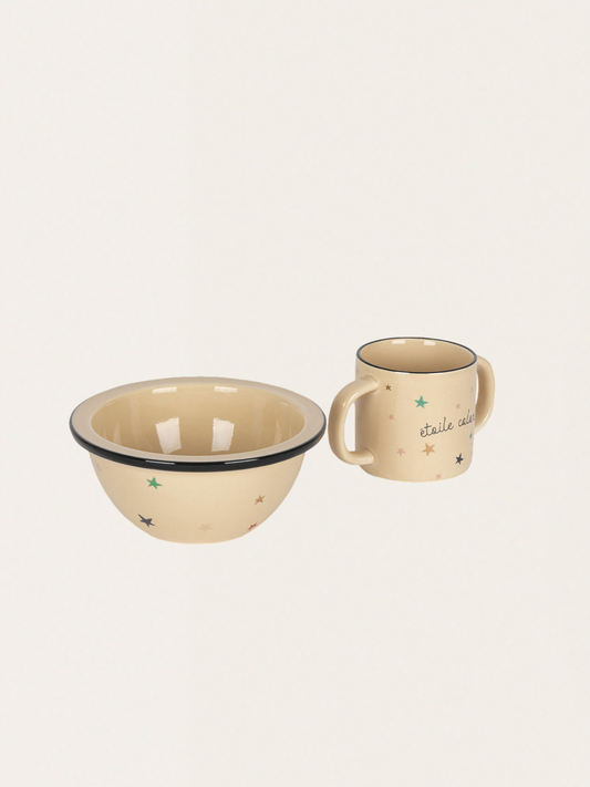 Zestaw ceramicznych naczyń