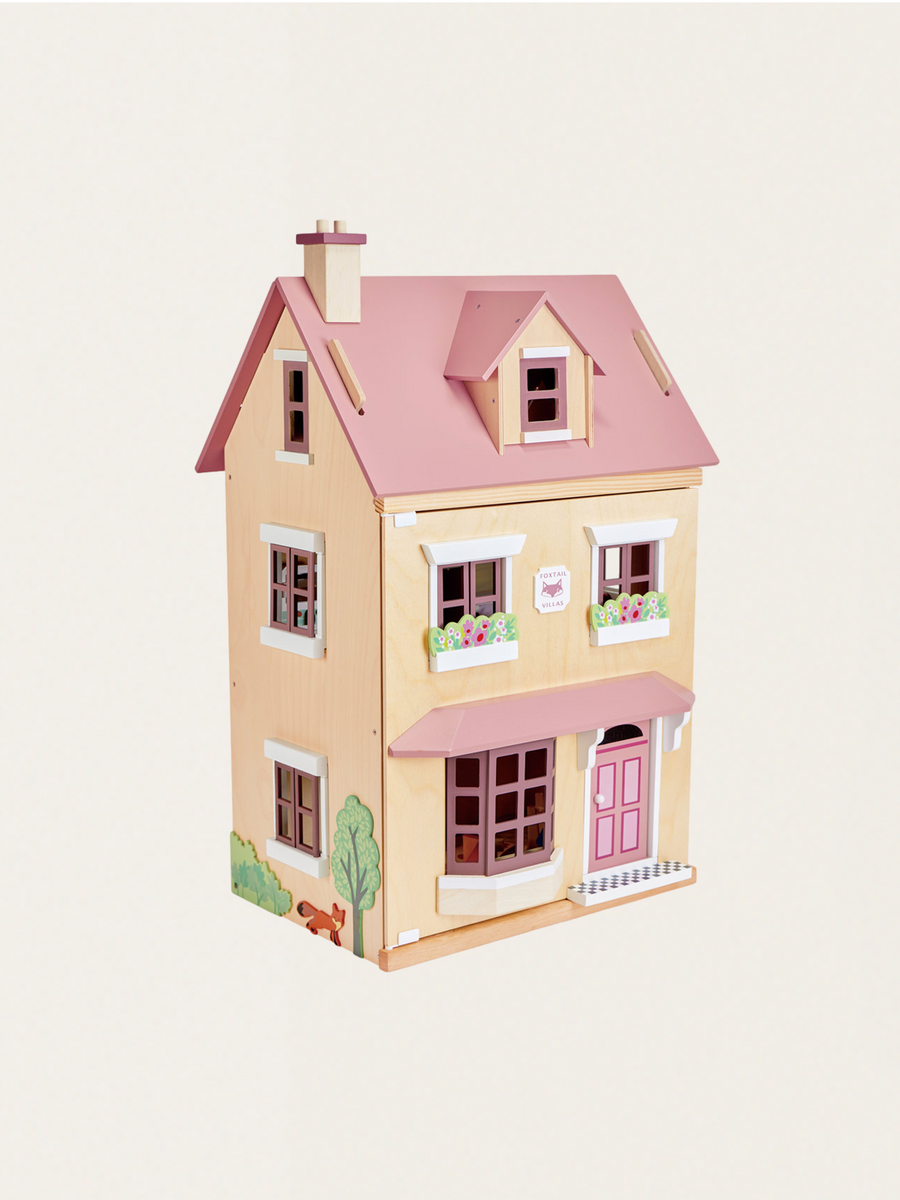 Puppenhaus aus Holz mit Ausstattung