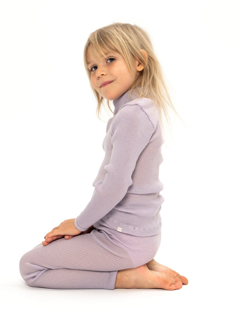 Ice Rose Ribbed Merino Wool Turtleneck