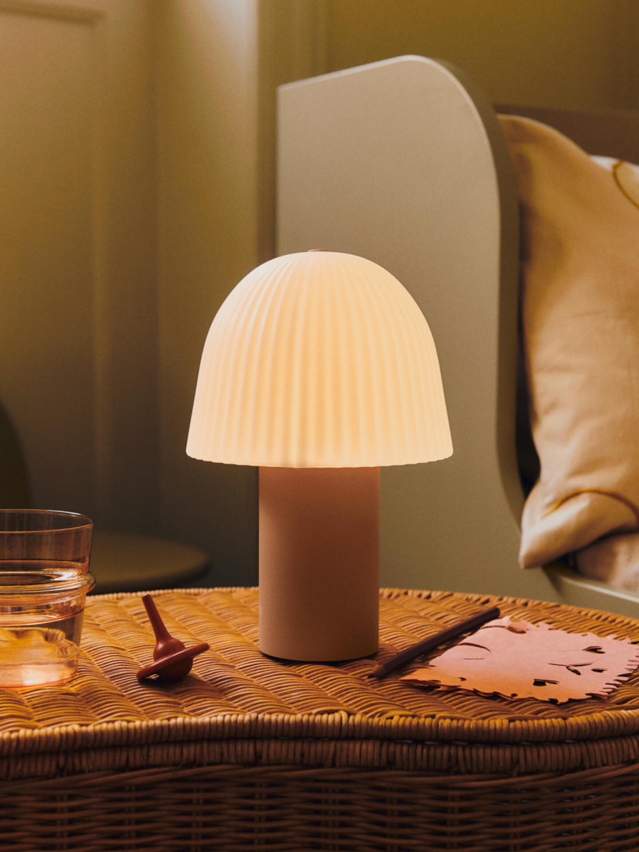 Bezprzewodowa lampka Frill