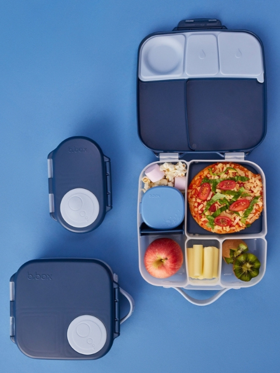 Duży lunchbox z przegródkami i wkładem chłodzącym