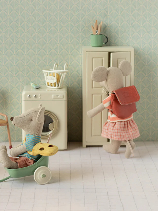 Myszka Tricycle Mouse - starsza siostra