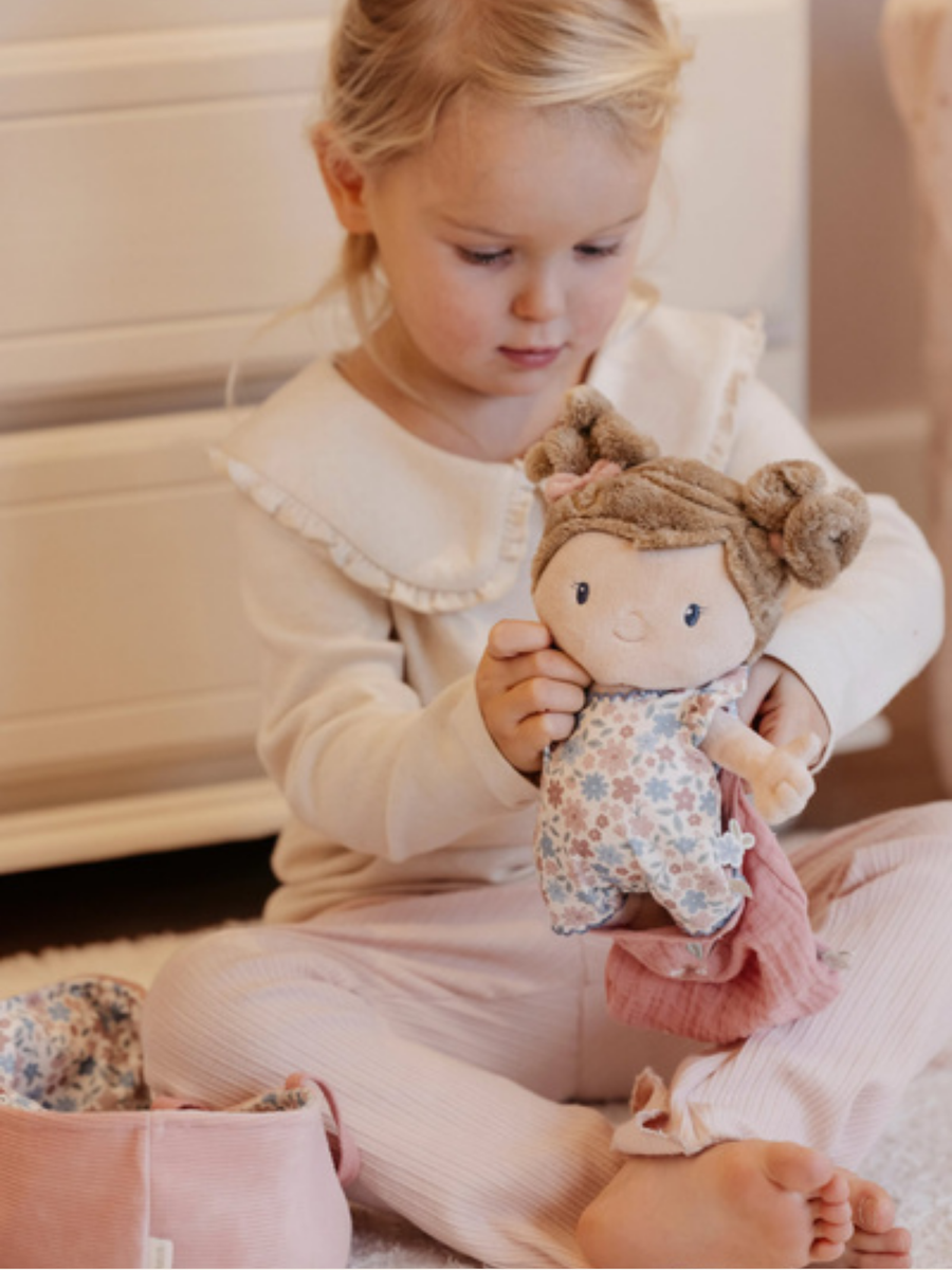Miękka lalka Baby Rosa w nosidełku z akcesoriami